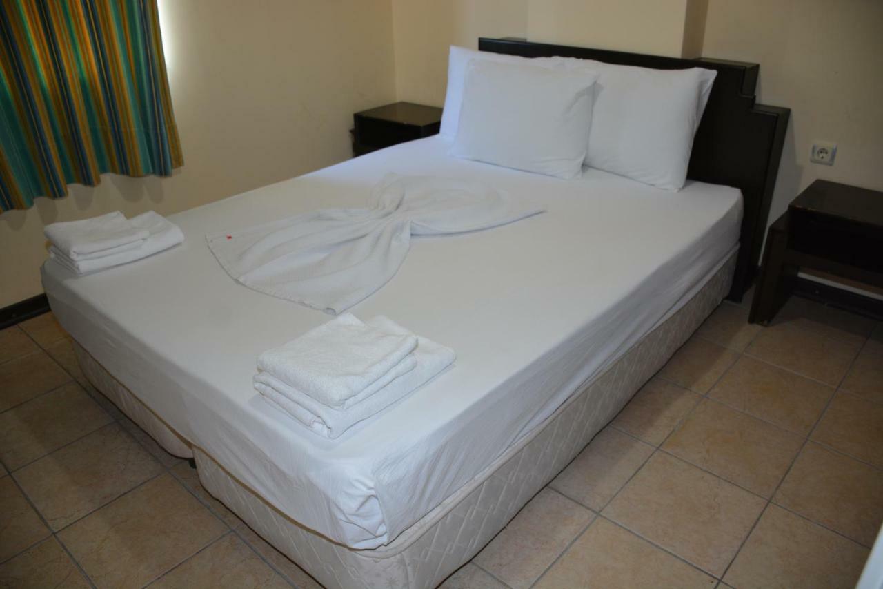 Bahceli Family Otel Antalya Exterior photo